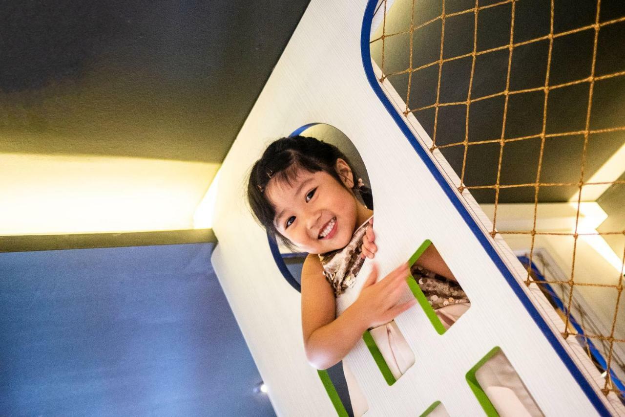 Cube Family Boutique Capsule Hotel At Chinatown سنغافورة المظهر الخارجي الصورة